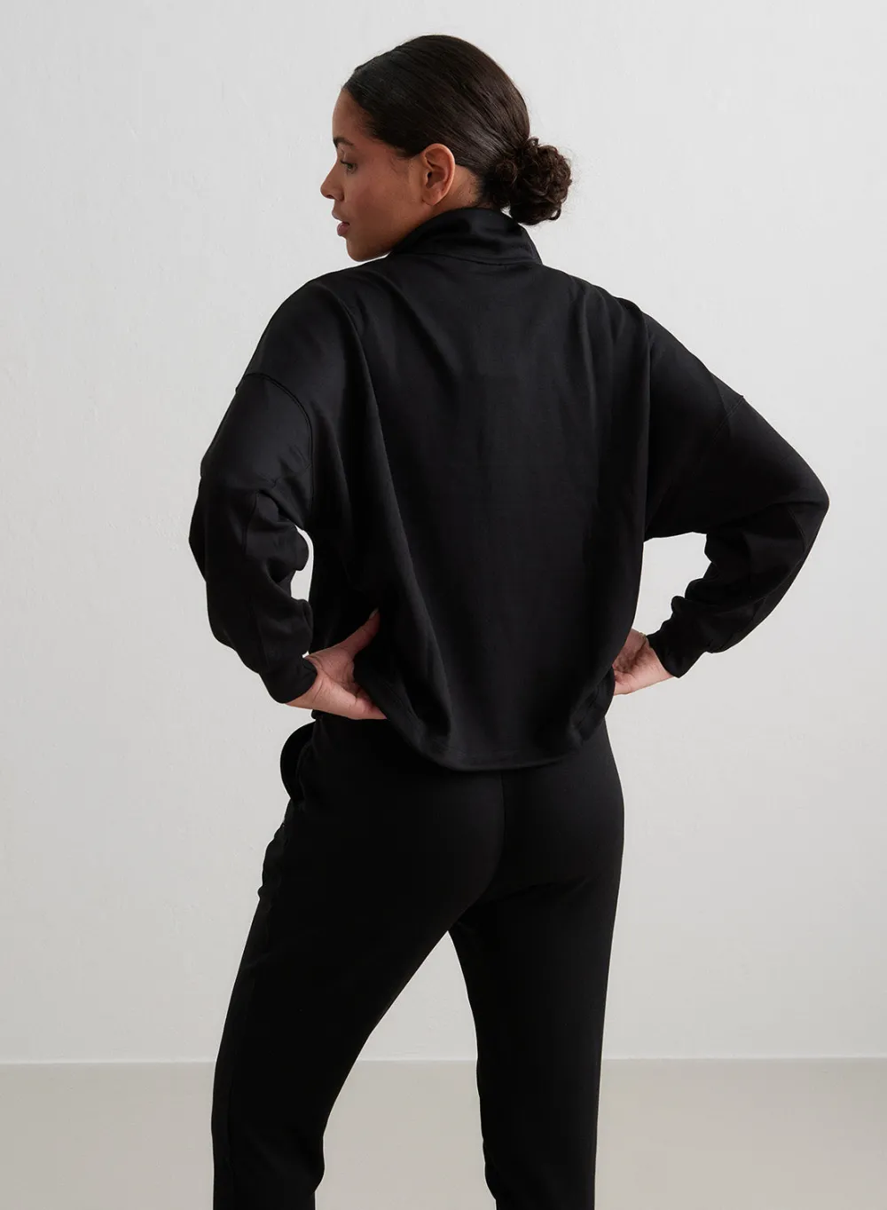 Sweatshirts|Gensere^AIM’N Comfy Half Zip Black