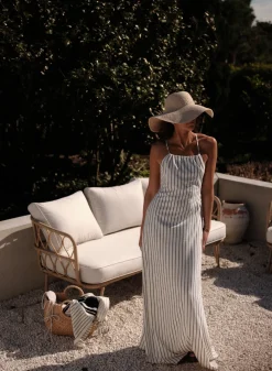 Kjoler^AIM’N Off-white Flowy Long Dress Off white