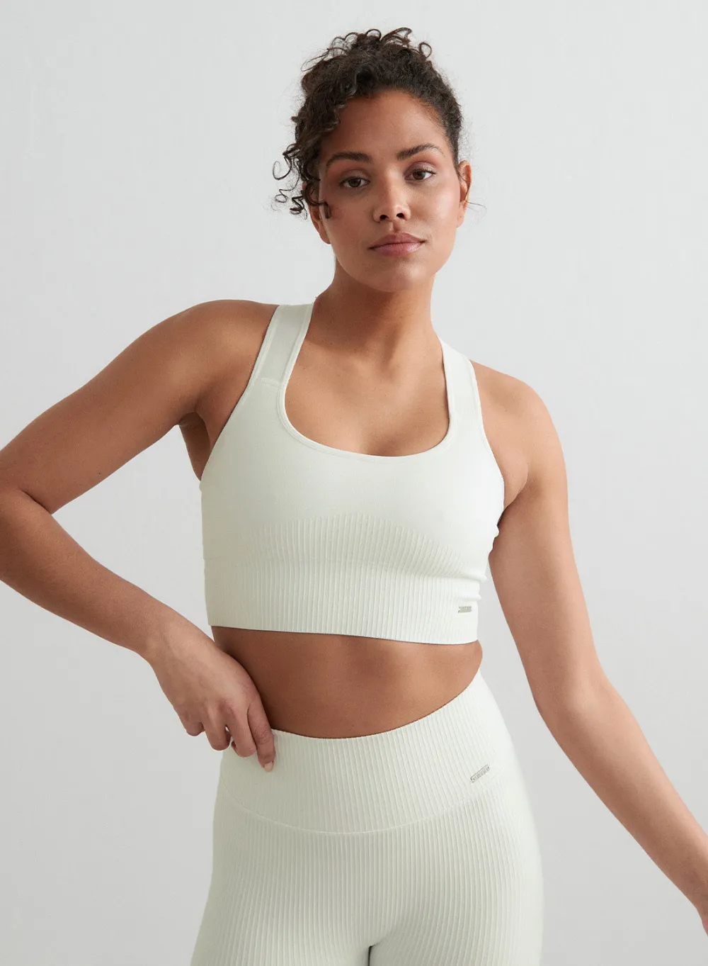 Ribbed Sports Bras|Seamless Sports Bras^AIM’N Off-White Ribbed Seamless High Support Bra Off white