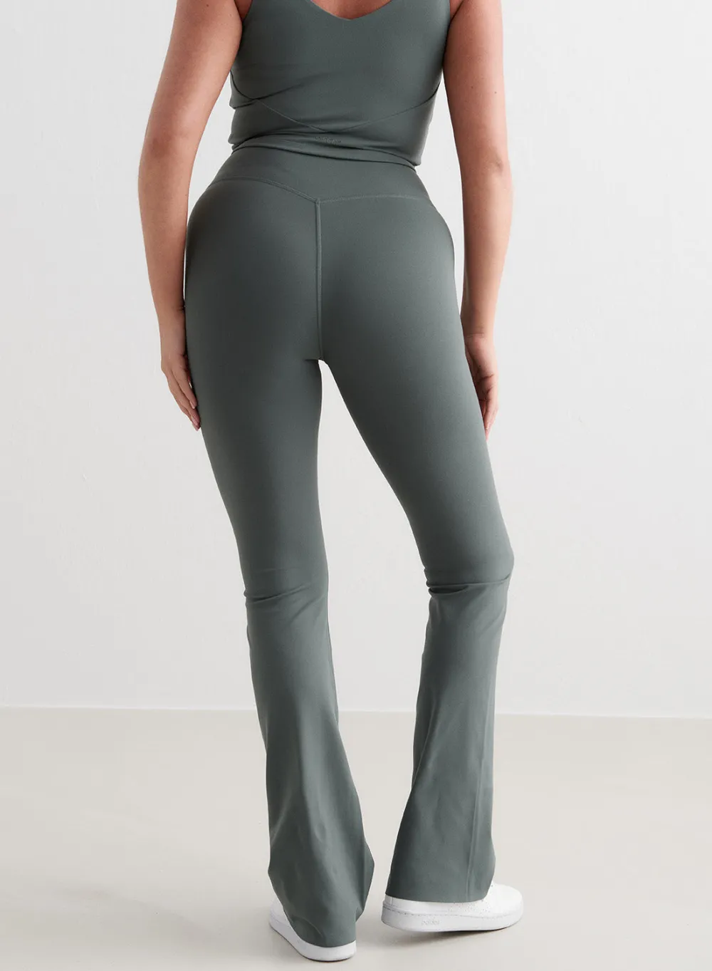Treningstights|Flare Leggings & Tights^AIM’N Sense Flare Tights Sage