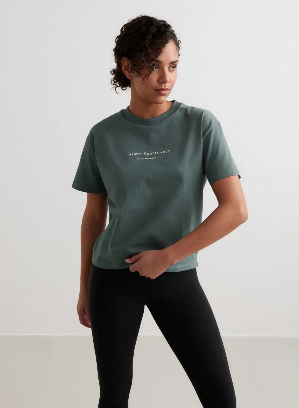 T-skjorter|T-shirts Til Hverdags^AIM’N Serif Boxy T-shirt Sage