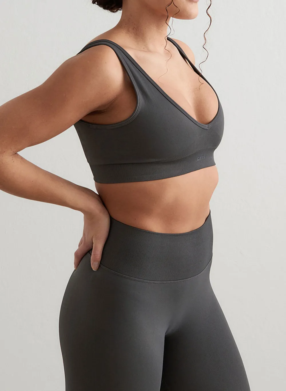 Seamless Sports Bras^AIM’N Shape Seamless Deep Cut Bra Shadow grey