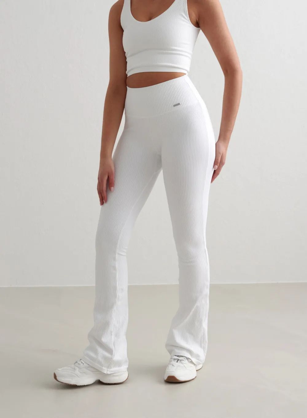 Treningstights|Ribbete Tights^AIM’N Ribbed Seamless Flare Tights White