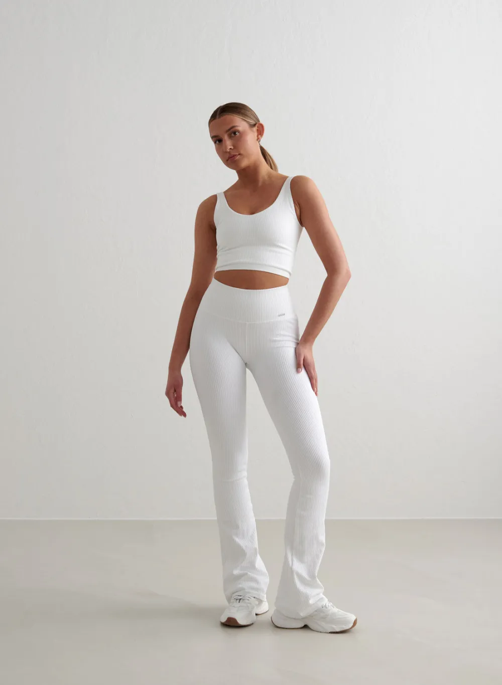 Treningstights|Ribbete Tights^AIM’N Ribbed Seamless Flare Tights White