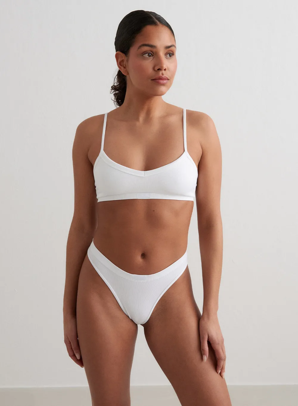 BH^AIM’N Seamless Bra White